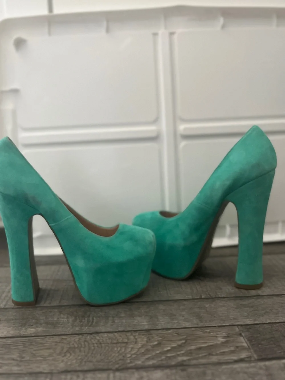 Dolce Vita Turquoise Suede Platform Pumps
